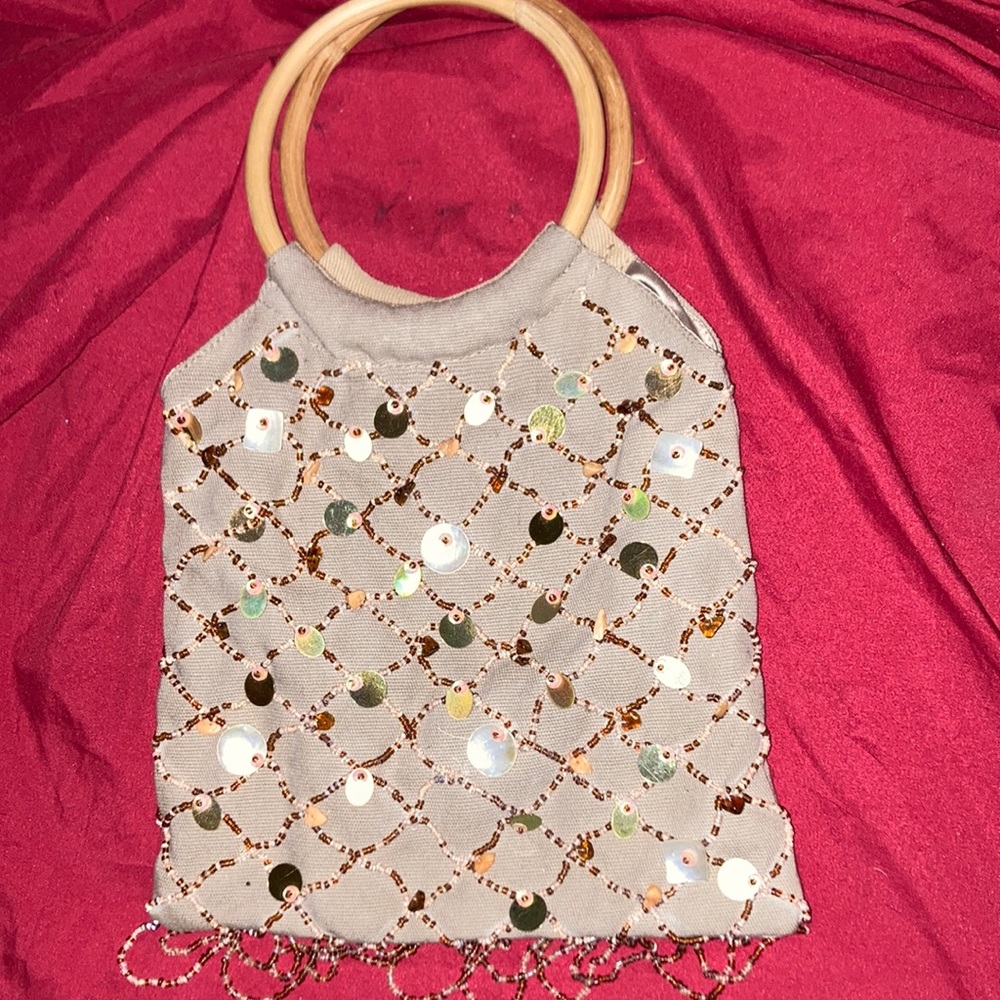 FORMAL SEQUINED PURSE. A BEAUTY!